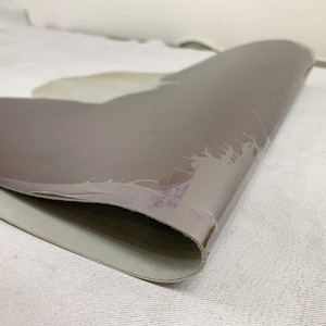 やぎ革　ぎんいろ　箔押し【約17ds / 約1.3mm厚】L10F-029