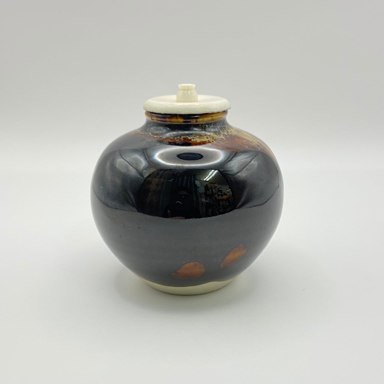 新古】文琳茶入 桶谷定一 共箱入 仕覆：花兎金襴 | 茶道具 錦玉堂