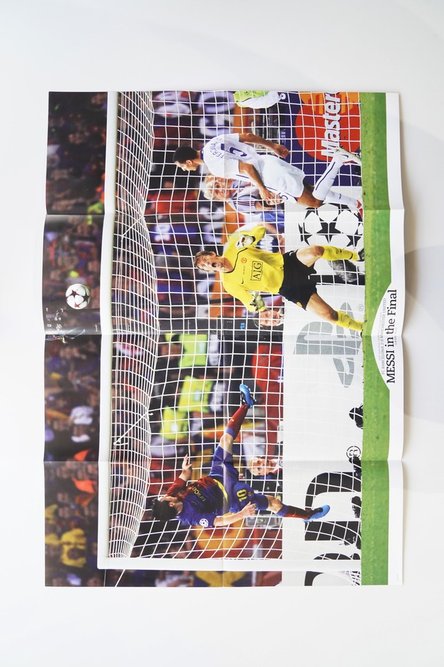 リオネル・メッシ｜UEFAチャンピオンズリーグ決勝 ゴールシーン × FCバルセロナ 優勝集合｜サッカーポスター 大判B2｜2008-09 欧州制覇