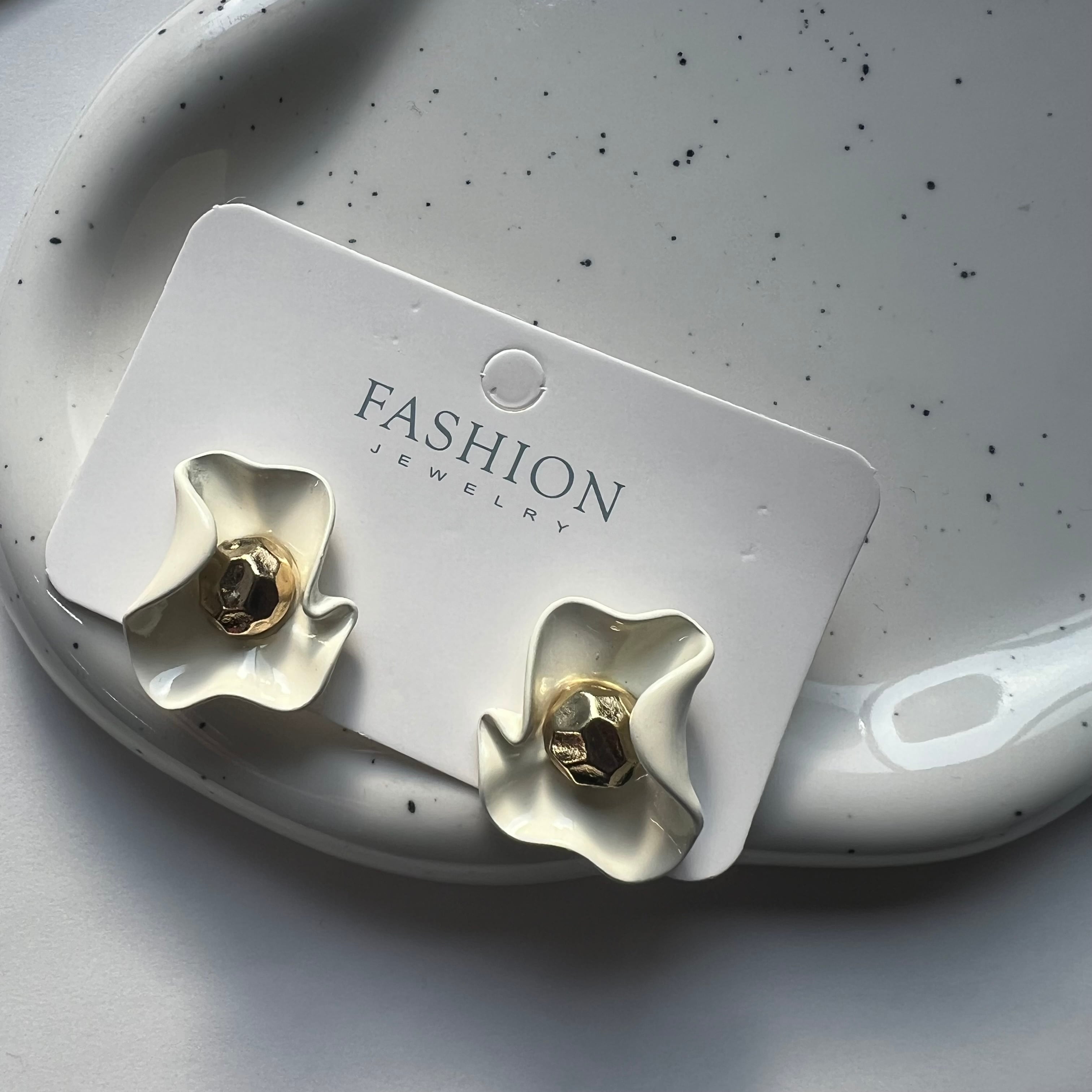 y_s様　オーダーメイドピアス オーダーメイドジュエリーメイ シルバー925桜ピアス〔縦10mm×横10mm