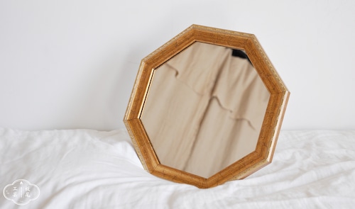 Vintage honeycomb mirror.　　１２時までのご注文で最短翌日お届け