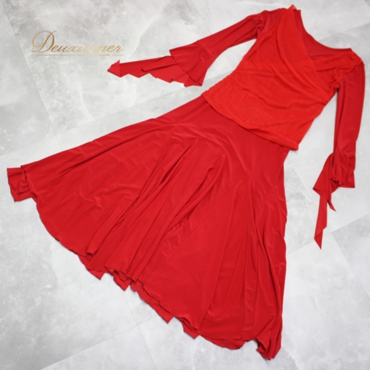 社交ダンス 衣装 スタンダード ドレス ワンピース パーティ衣装 女性用 レディース オールシーズン 赤 レッド系 長袖 派手 無地 シンプル 長袖 ダンス衣装 フォーマル 衣装入門 高品質 おしゃれ レディースファッション イベント用 脚長効果 スタイリッシュ 演出服 舞台衣装 着心地抜群 体型カバー 柔らかい素材 複数サイズ対応 ファッション性 季節問わず