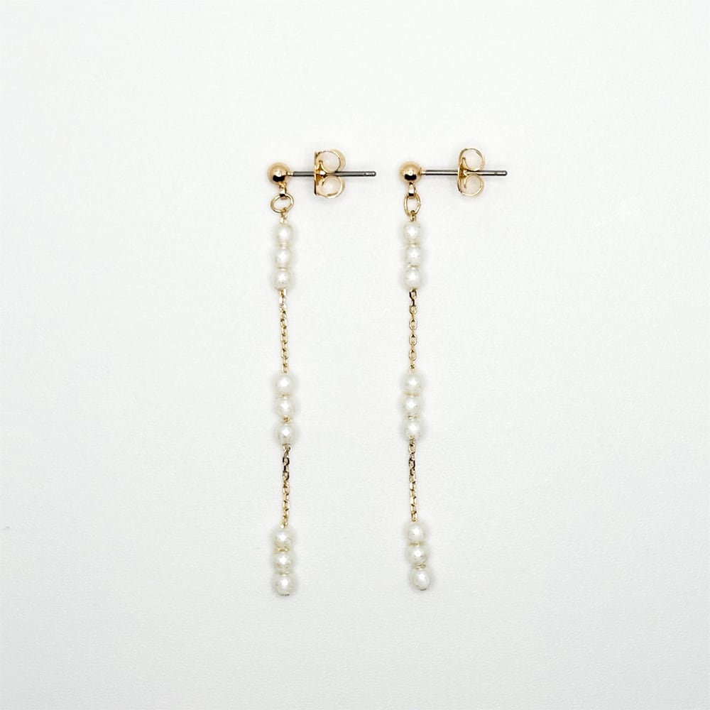 トリプルパールラインピアス/イヤリング