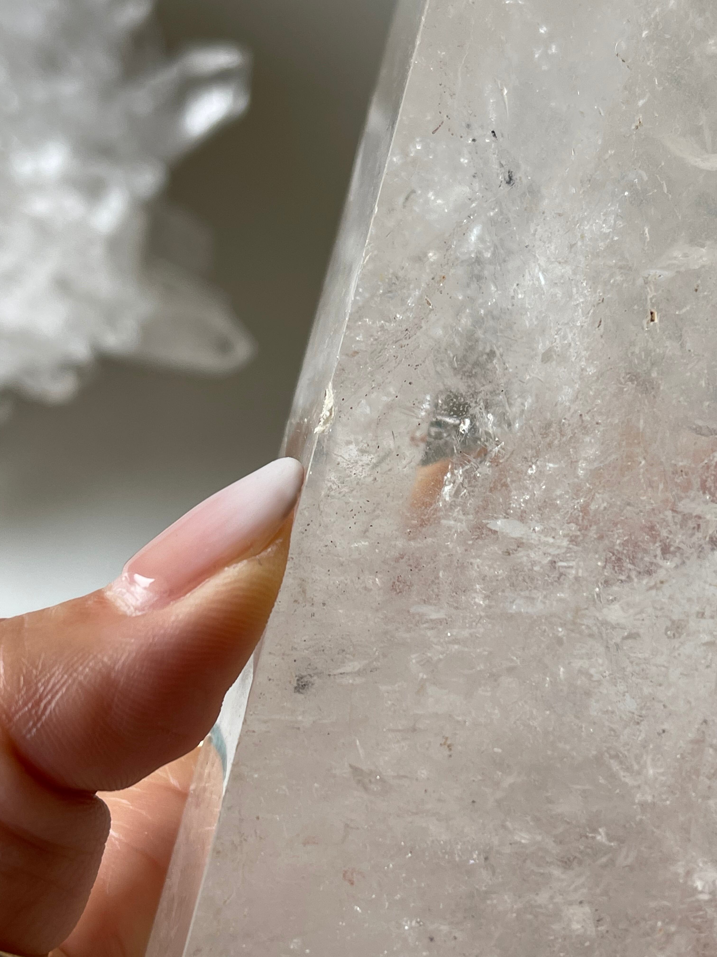 ブラジル産　ライモナイト共生レインボー水晶タワー　No.02