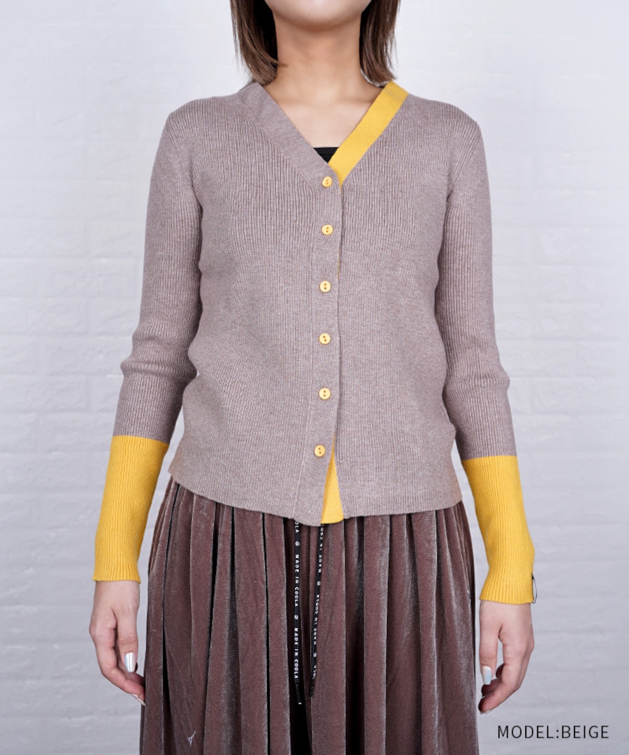 【直営店限定ITEM】バイカラーVネックニットカーディガン (BEIGE) CQ-47122H