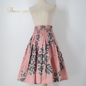 フラダンス 衣装 パウスカート ピンク系 ハワイアンプリント ハワイアン アロハ フラ ダンス レッスン 練習 華やか 鮮やか かわいい おしゃれ シングル スカート フレア 軽やか ふんわり 淡色 グレイ系 ホワイト系 ピンク 灰色 白 フラダンス衣装 ハワイアンスタイル かわいいスカート 練習用 衣装スカート おしゃれ服 女性用ダンススカート 軽やかなデザイン パウスカートピンク ハワイアンデザイン フリルスカート シンプルスタイル ダンスレッスン着