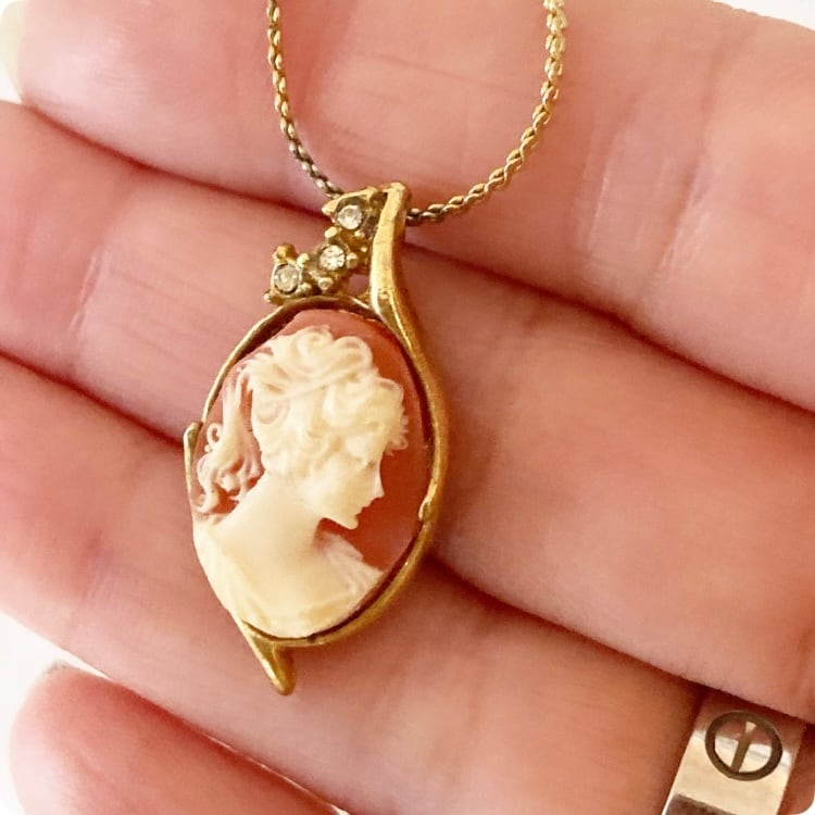 カメオ　CAMEO vintage　ネックレス　ブローチ フランスヴィンテージ ネックレス | CAMEOカメオ 小ぶりで華奢 | 1900