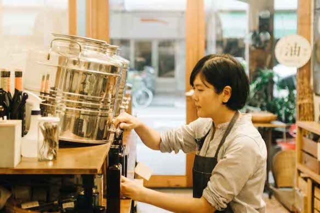 ※5月末発送予約受付中【白ごま油】台湾製 極上白ごま油 香油 228g