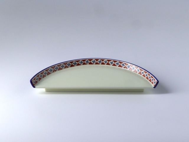 半月皿　錦地紋