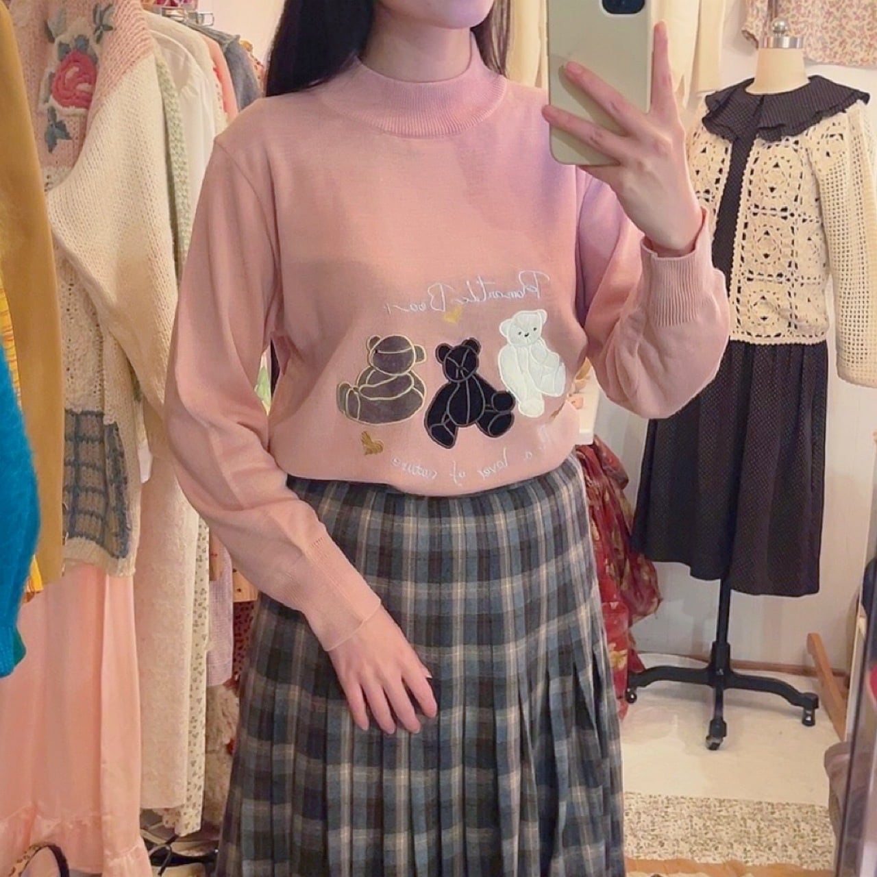 bear applique pink knit sweater