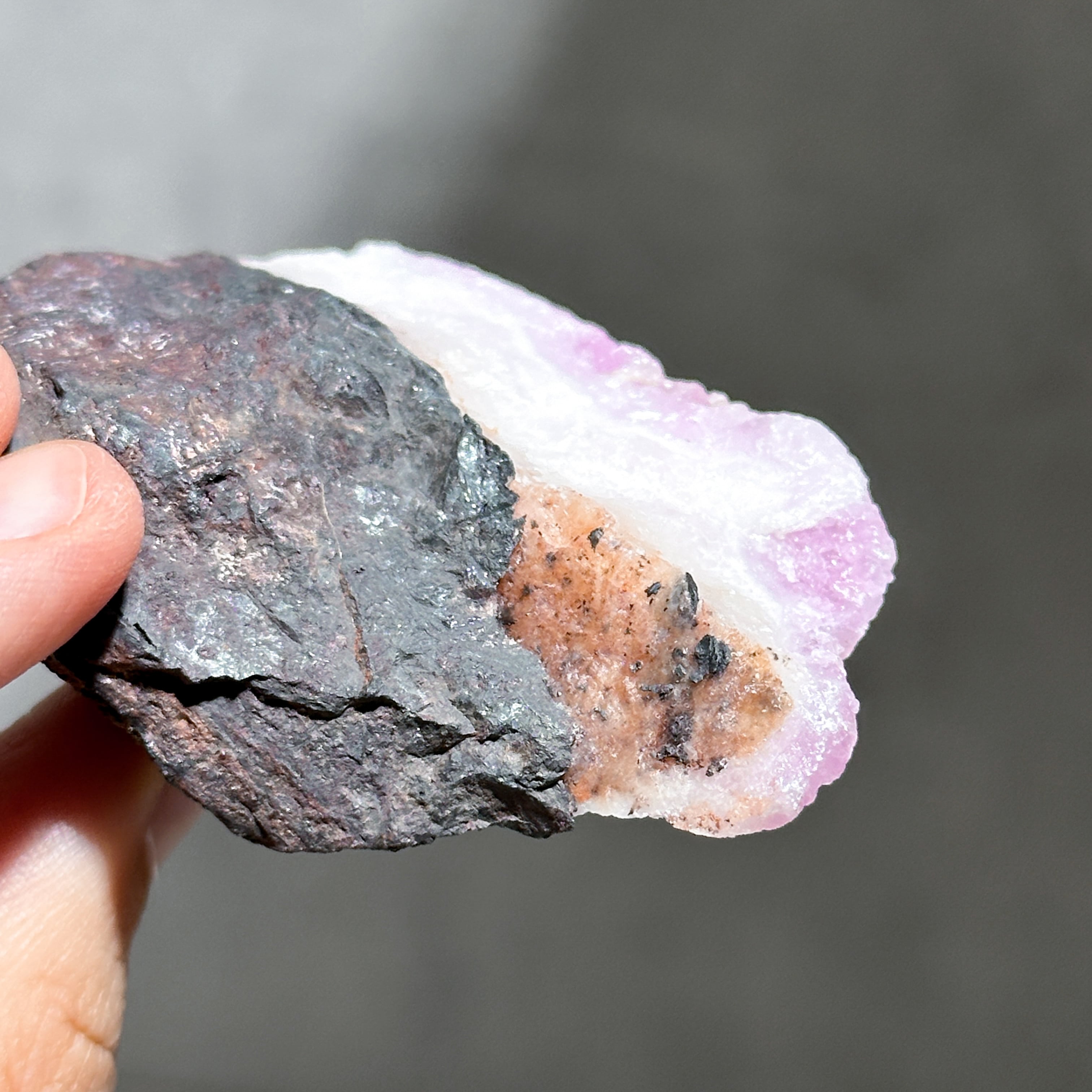 ピンクアラゴナイト 原石 25◇ Pink Aragonite ◇天然石・鉱物