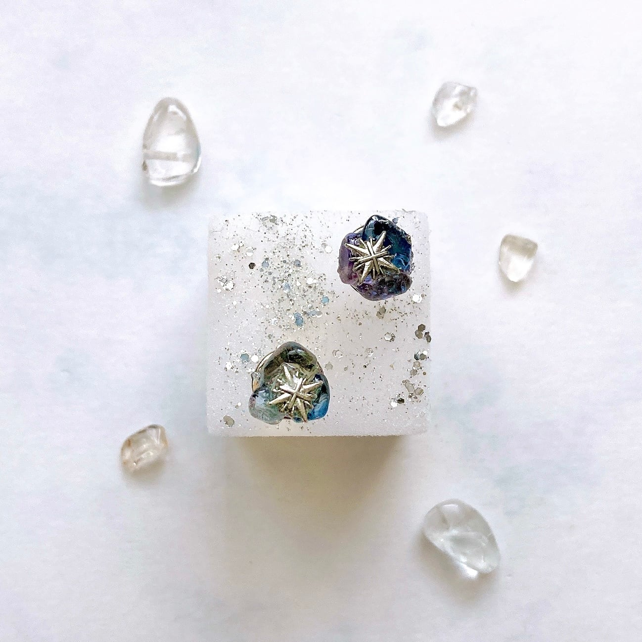 天然石フローライトピアス 深海ピアス 天然石 夏アクセサリー 涼しげ