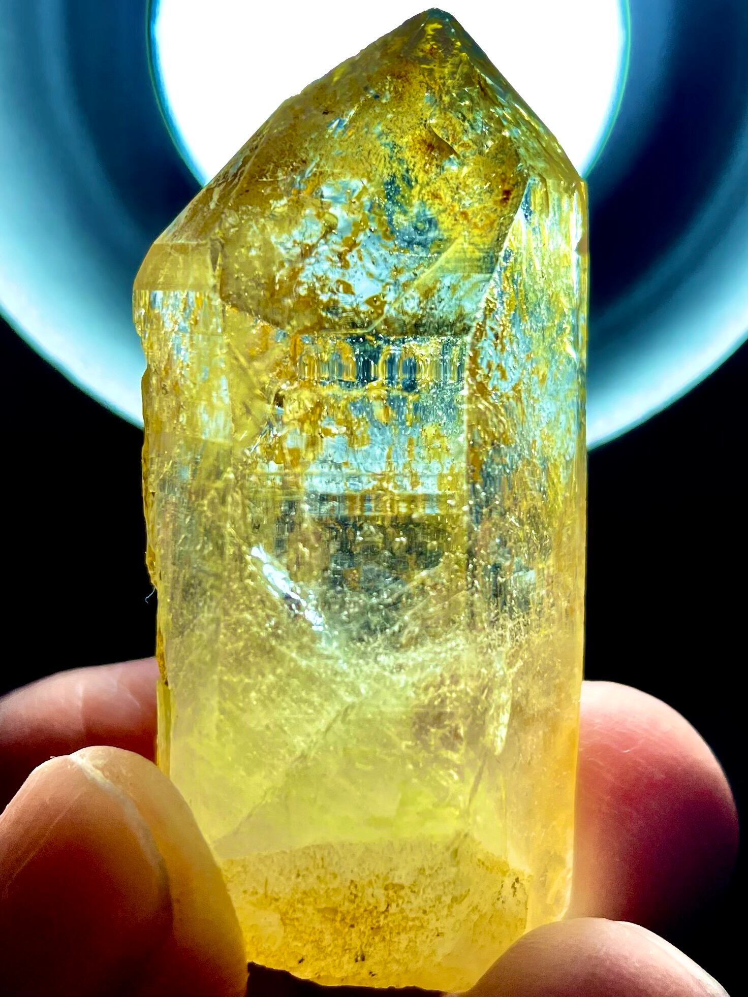 6) パキスタン産「ゴールデン・ヒーラー」クオーツ