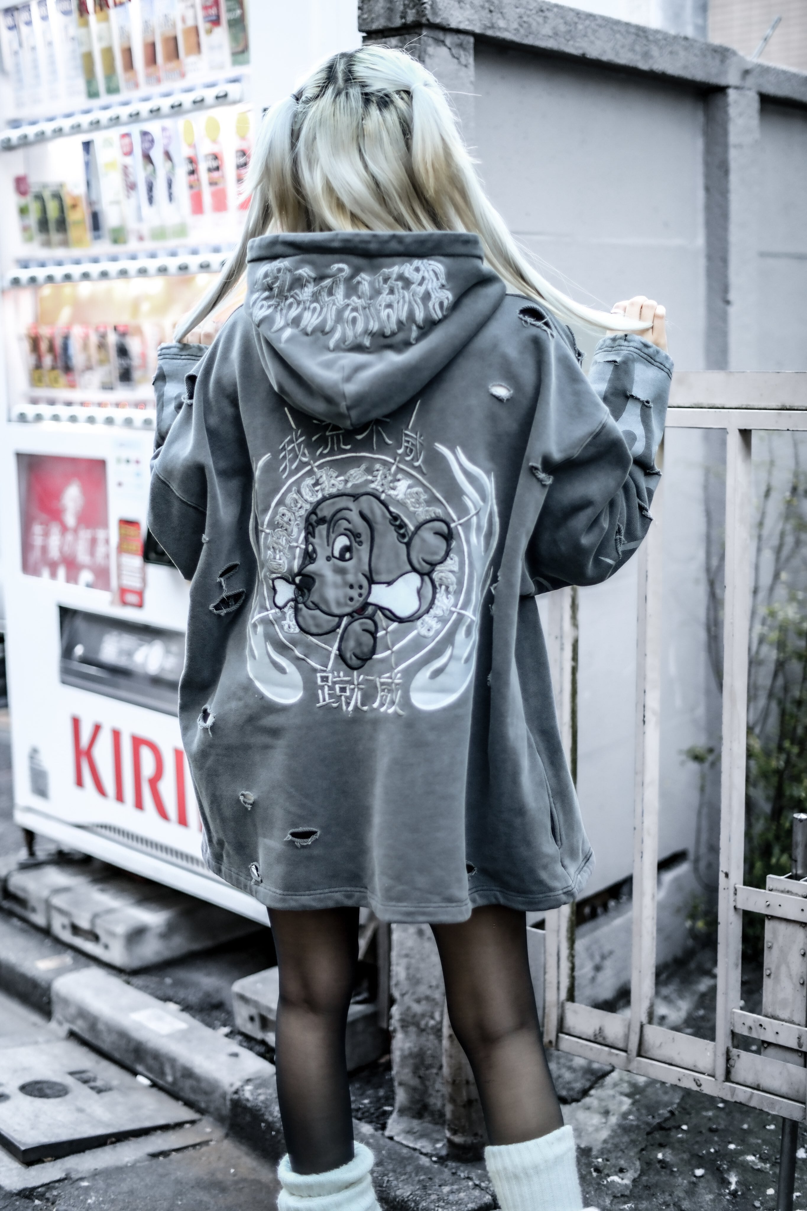 即納】「火の輪 蹴威パーカー」 | KRY clothing