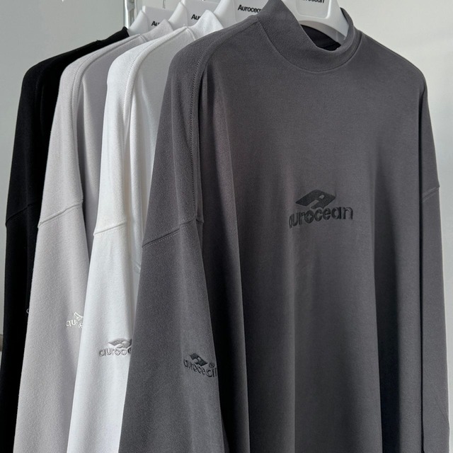 ロゴモックネックロングTシャツ　1107