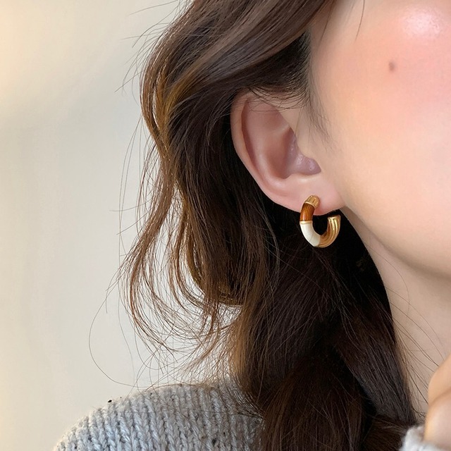 c curl design pierce K429