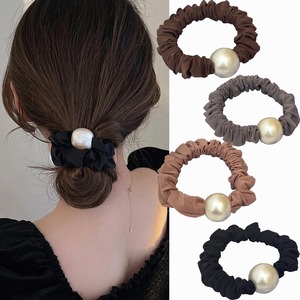 【努力特価】4個セット ヘアゴム シュシュ パール ，BetterJonny ヘアゴム おしゃれ 跡がつかないヘアゴム パール シュシュ ヘアゴム 大人 シルク ヘアアクセサリー 美髪シュシュ ヘアアレンジ ファッション