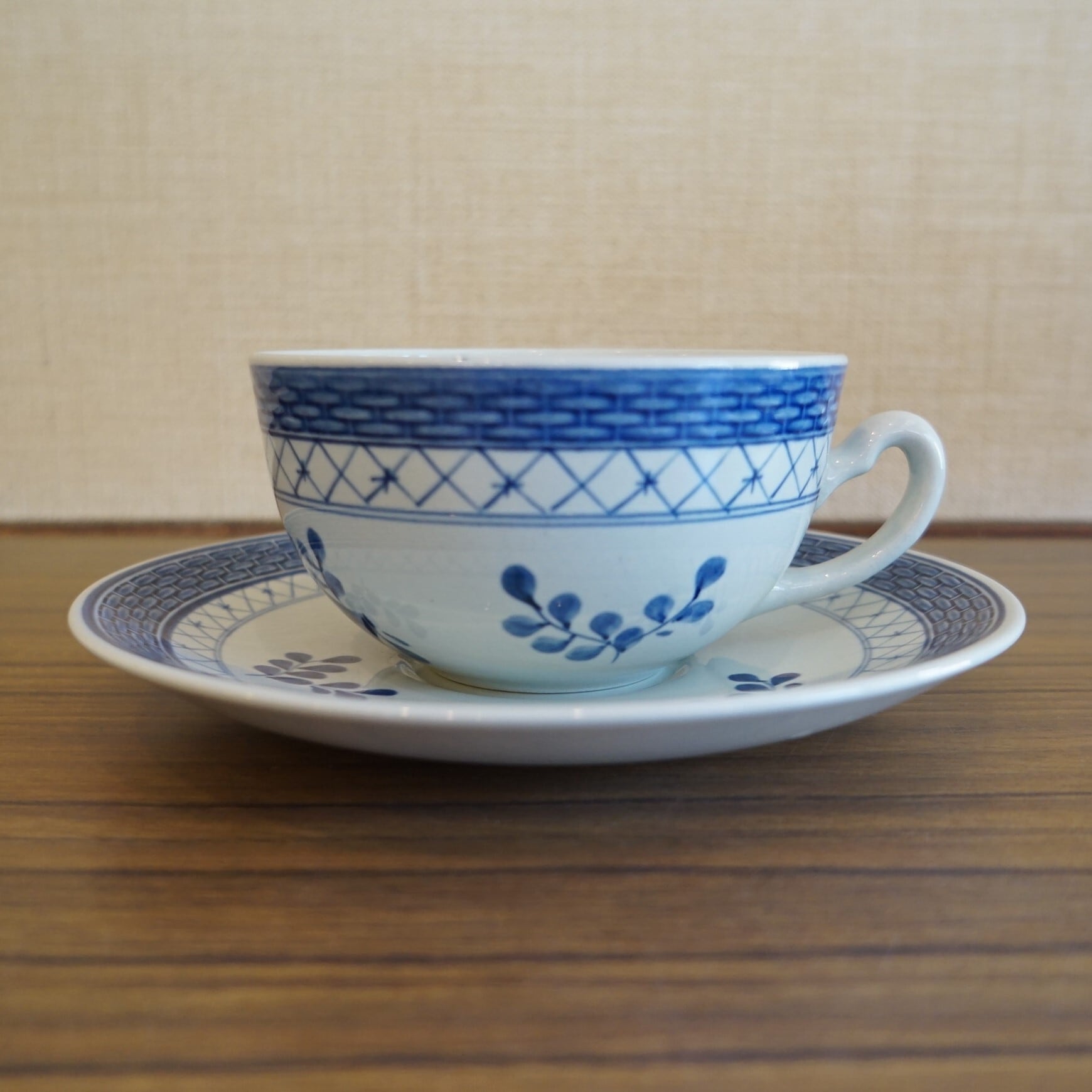 ロイヤルコペンハーゲン トランクェーバー カップ&ソーサー