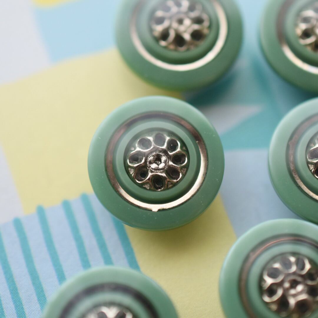 シルバーフラワー ピスタチオ 15mm