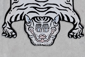 Tibetan Tiger Rug 《Sサイズ•シルク・オリジナル3・パールホワイト489》チベタンタイガーラグ