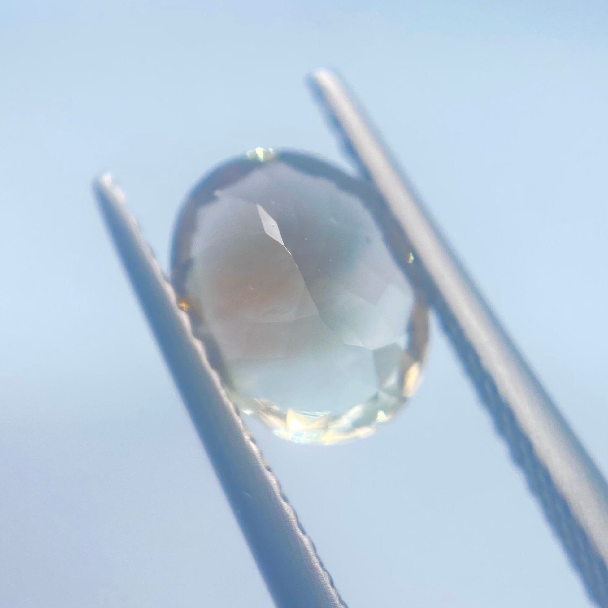 バイカラーなオレゴンサンストーン