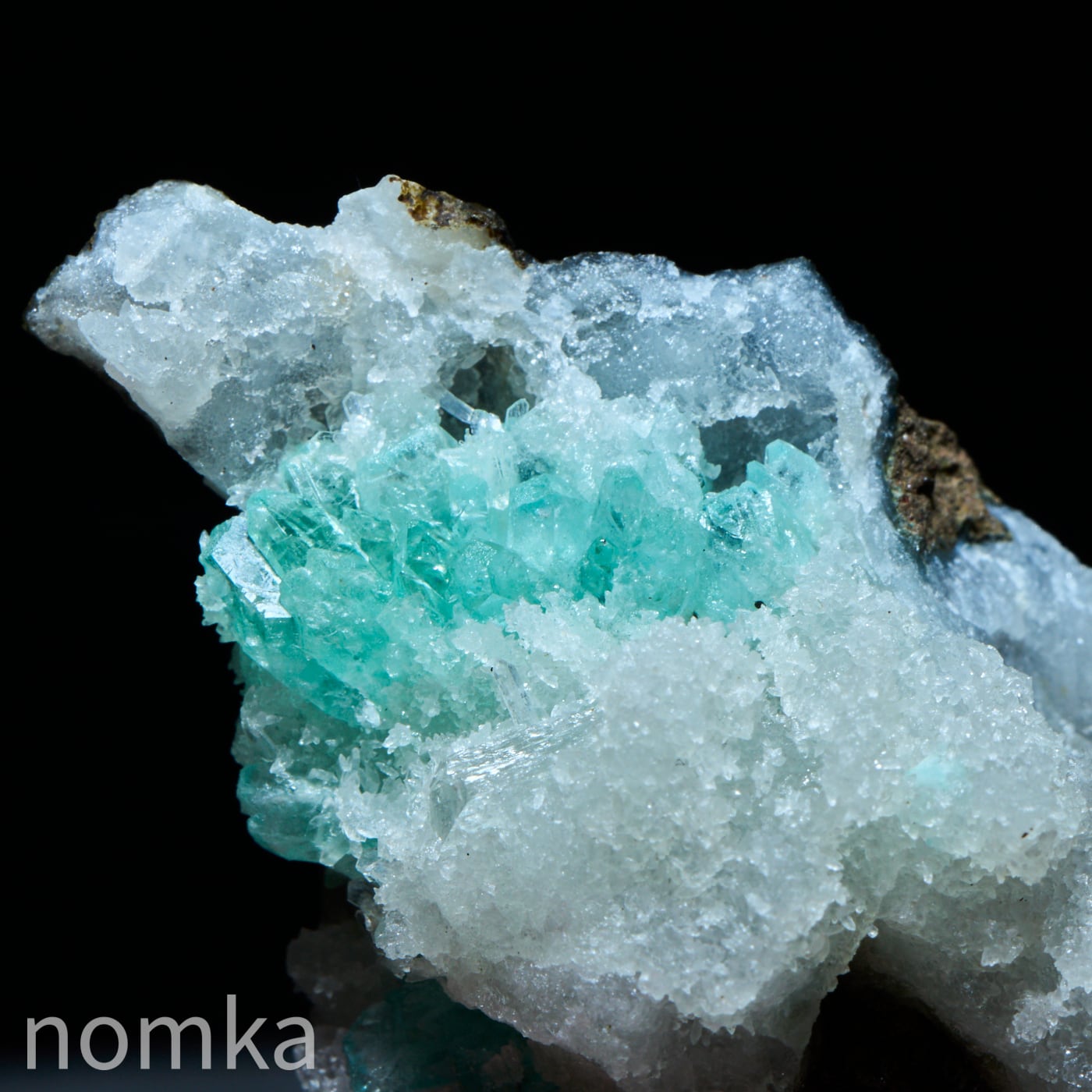 グリーンアポフィライト☆カルサイト共生☆原石☆台座付き グリーンアポフィライト&ゼオライト(AA)原石台付(ジャルガオン/マ