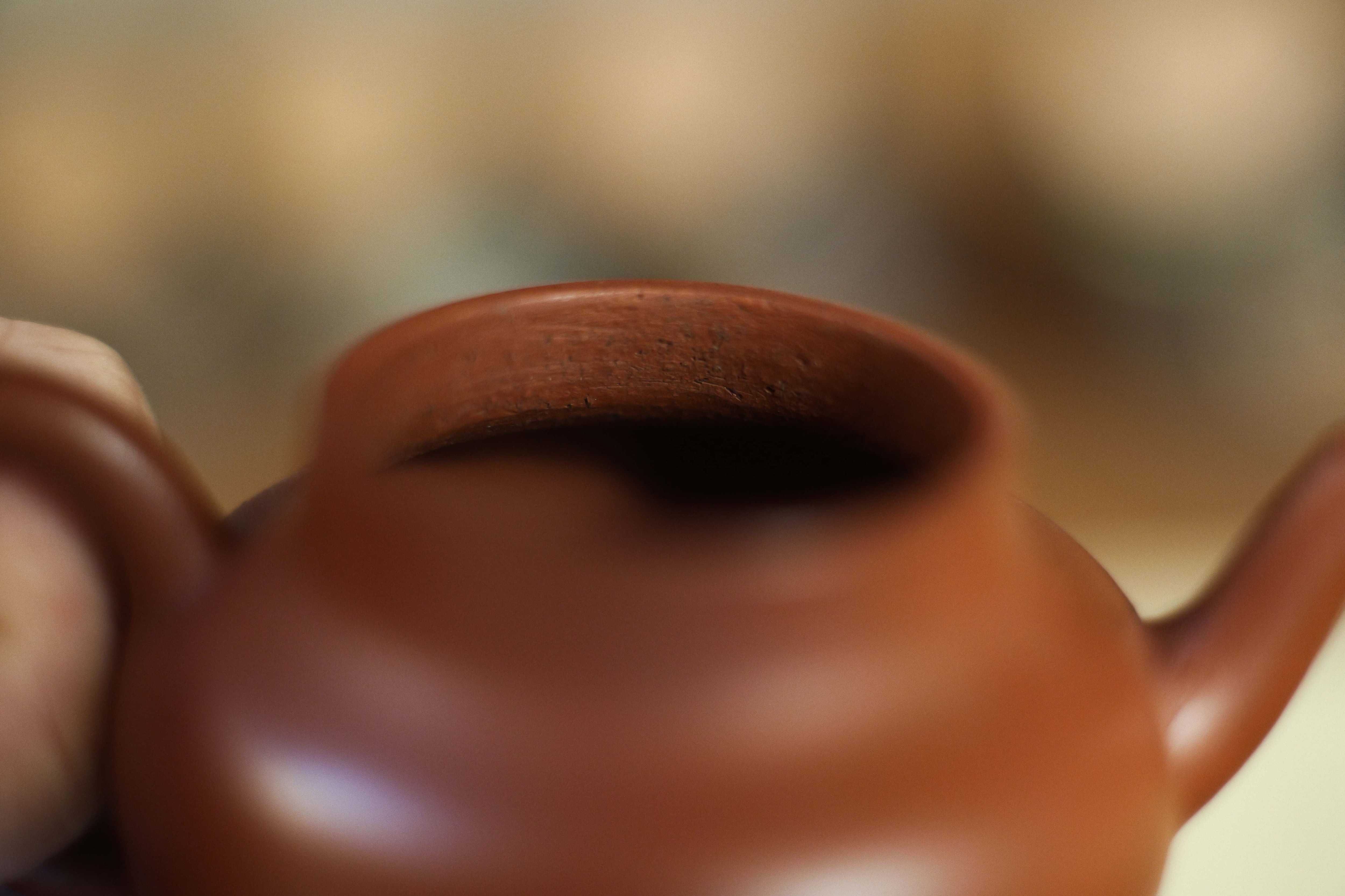 宜興紫砂壺「宮灯」（約100cc)・摹古・小煤窯朱泥 | 北白川糕糰店