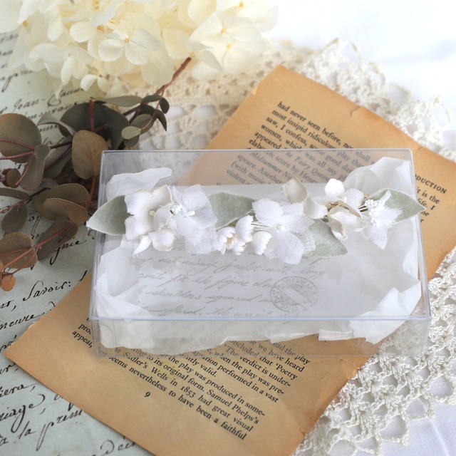 【布花】ナチュラルブーケ(ホワイト) 細バレッタ