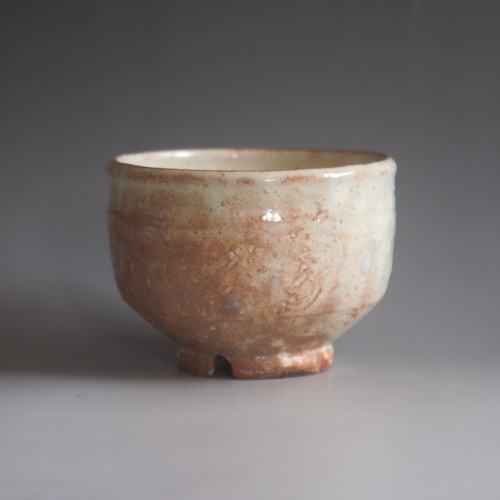 小服茶盌　粉引き