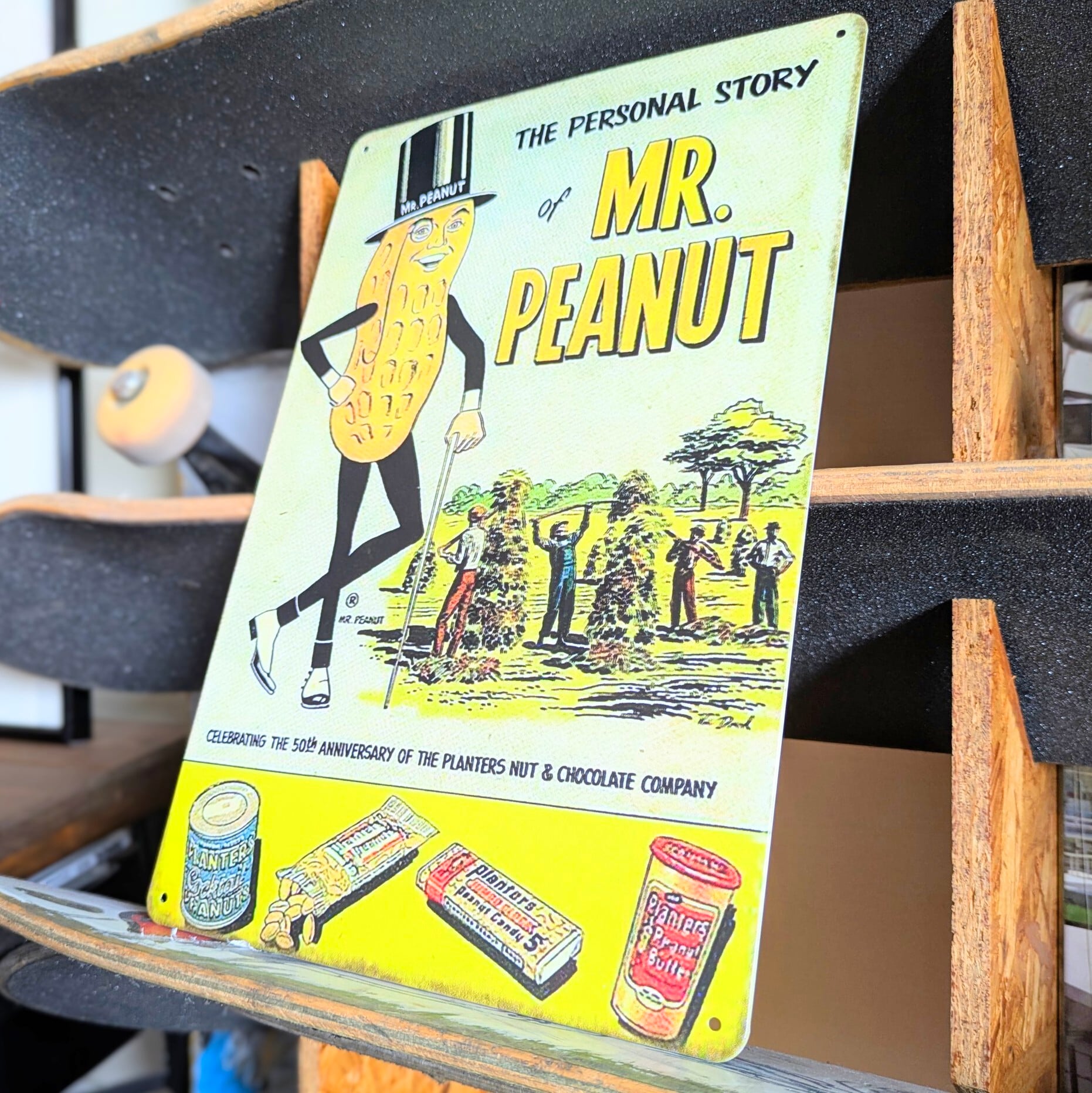 ♧送料無料！ちょうどいいブリキ看板【 Mr.ピーナッツ / Planters 】 METAL SIGN / メタルサイン / ブリキ看板 / サインボード / ビンテージ加工 〚アメリカン雑貨 アメトイ〛