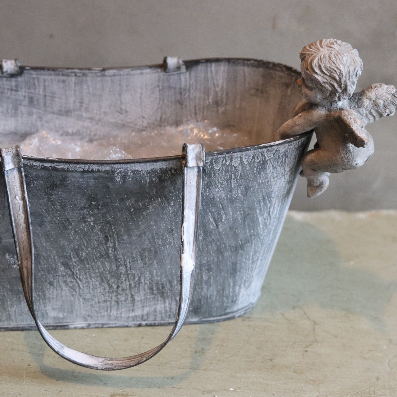 置物　エンジェルハンギング　鉢にかける　玄関に掛ける　オブジェ　シャビーシック　オシャレ