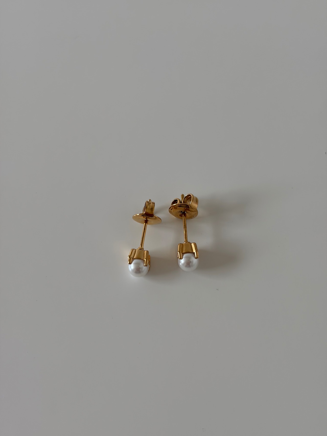 SS ドットパールピアス