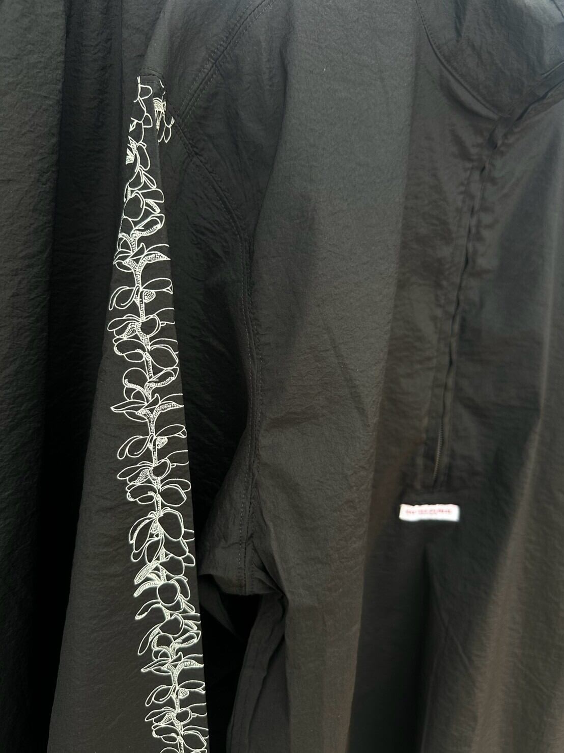 salvagepublic/ナイロンパンツ￥23,000(25,300)