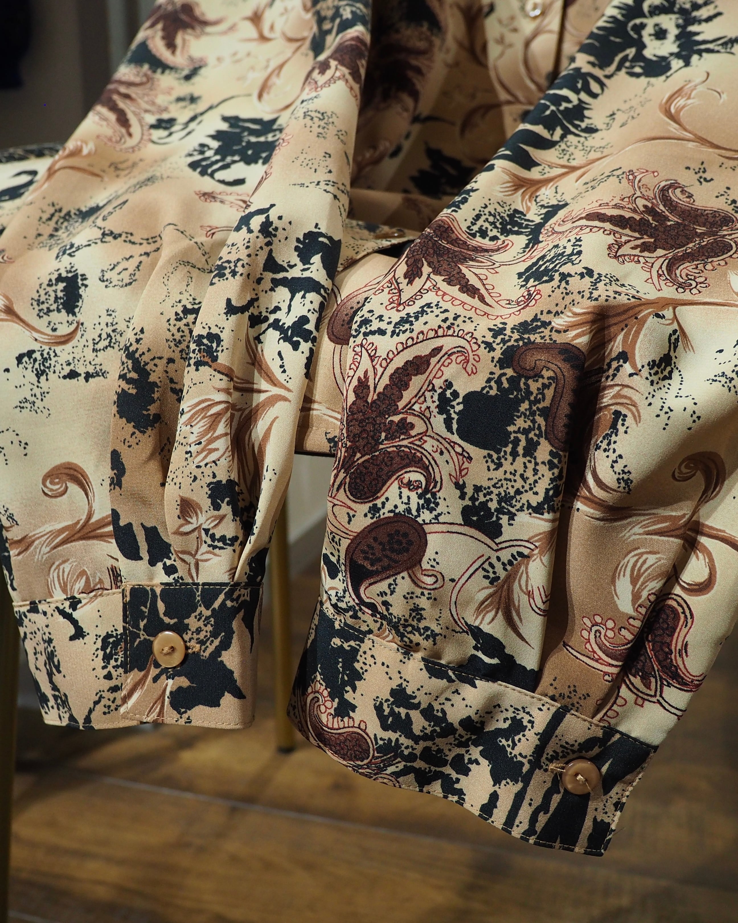 Beautiful Classic Flower All Over Pattern Drape Open Collar Shirt