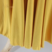 社交ダンス 衣装 スタンダード スカート レッスンウェア レディース マスタード イエロー系 からし色 練習着 無地 フォーマル シンプル 上品 マスタード系 プリーツ風 デザイン 練習用 レッスン用 ダンス衣装 発表会用 ステージ衣装 きれいめ 光沢感 滑らか素材 ポリエステル 裏地あり風 フレアスカート ふんわりスカート 後ろファスナー仕様 日本製