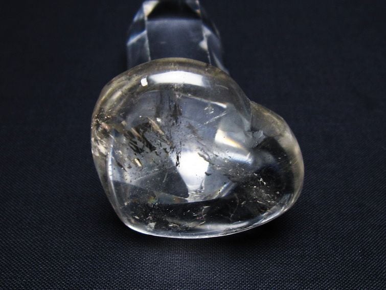 水晶 ハート置物 一点物 145-1530 | 天然石・パワーストーンの東昇 BASE店