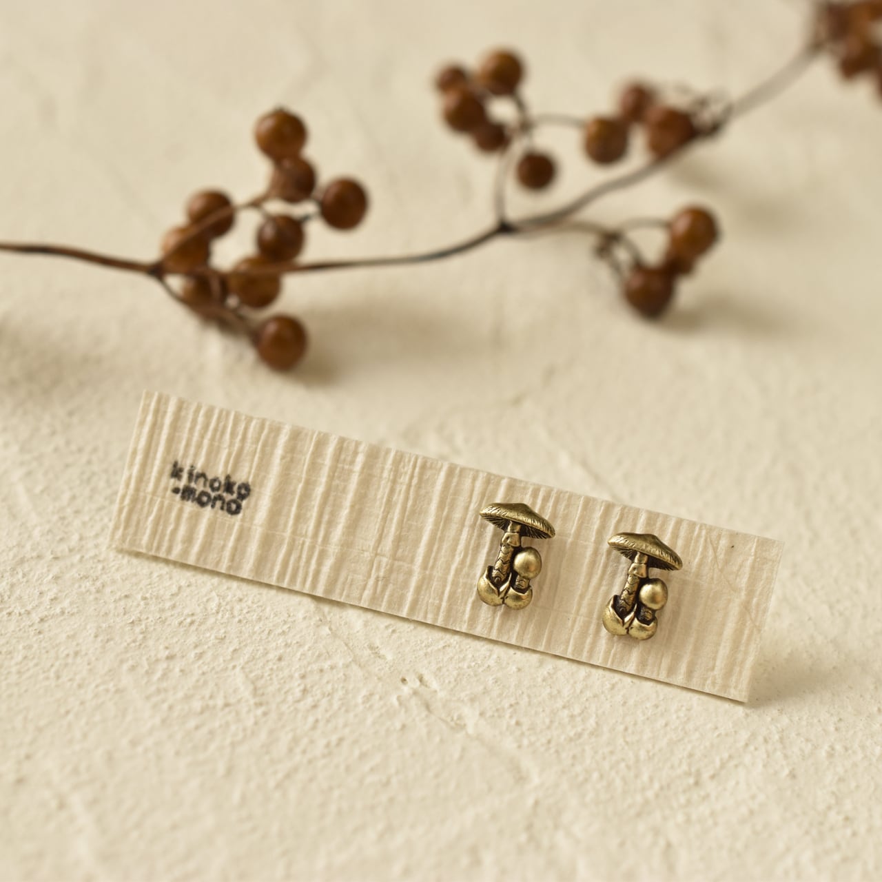 タマゴタケ ピアス / イヤリング | kinoko-mono