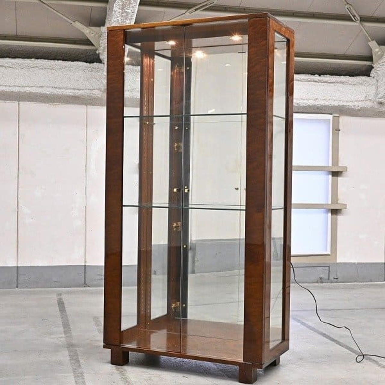 ★IDC大塚家具 80万「スプレンダー」キュリオケースa キャビネット マホガニー材 コレクションボード ガラス 藤川家具【中古家具/中古インテリア/USED家具ユーズド家具/リサイクル】