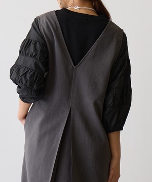 No.58513 ギャザースリーブドッキングプルオーバー Black