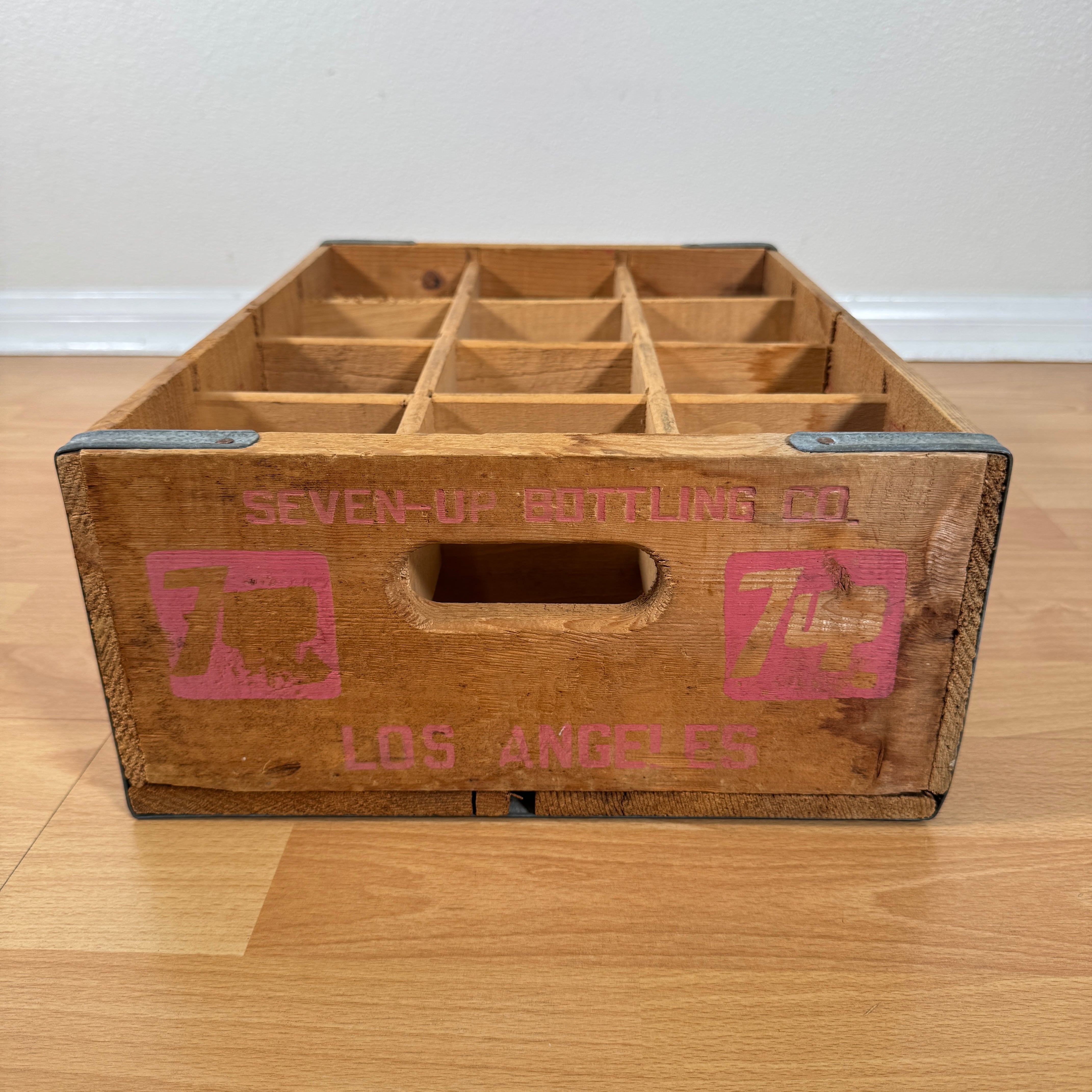 2118【1973年】ビンテージ 7UP クレート 木箱 収納ケース