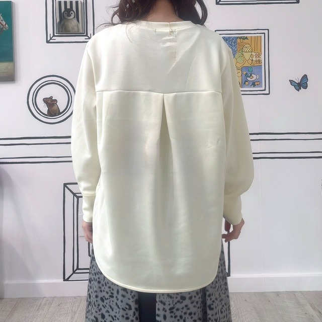 フロントプリントプルオーバー