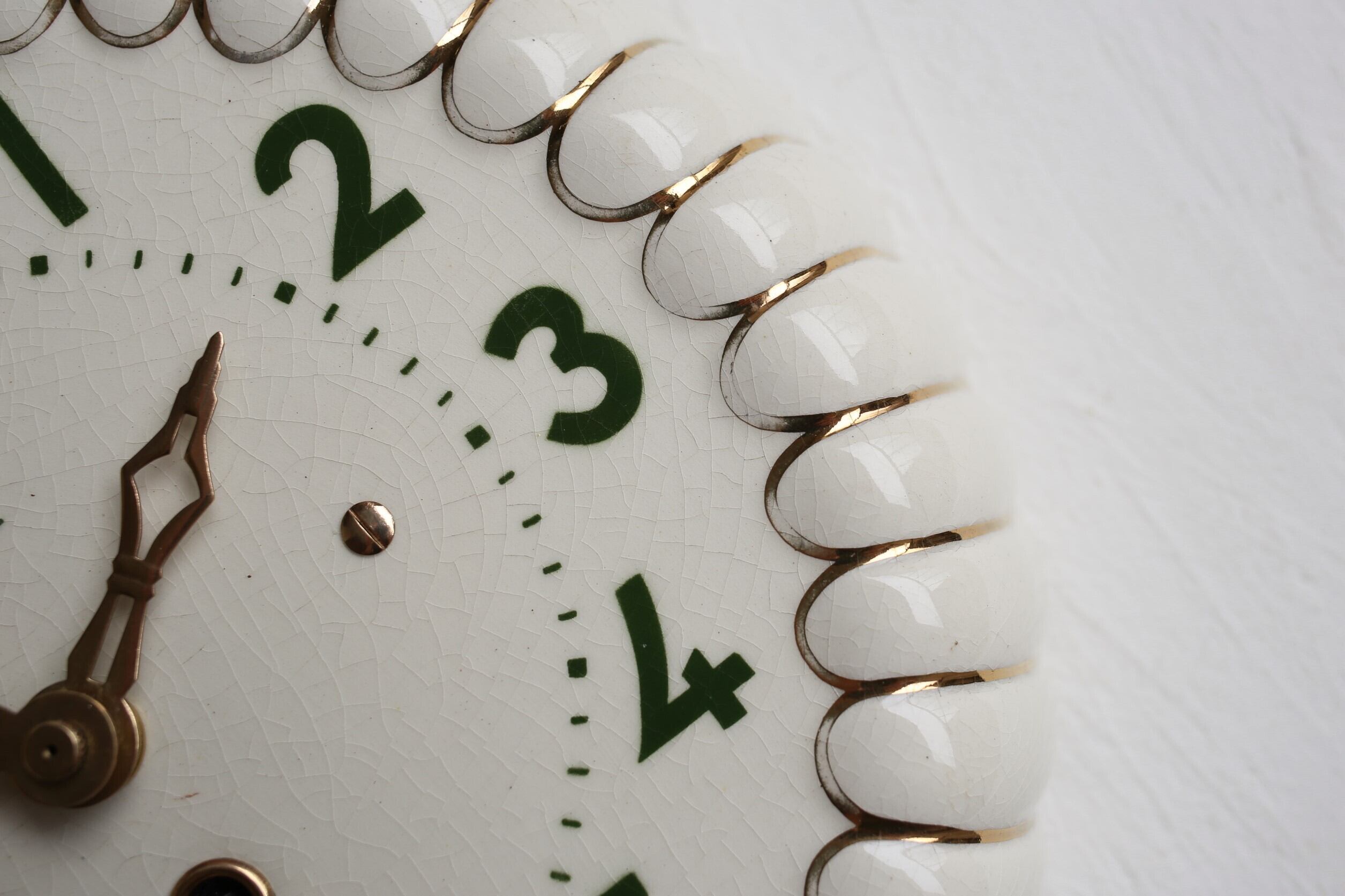 フランス アンティーク ヴィンテージ SMI社 陶器 壁掛け時計 『gâteau