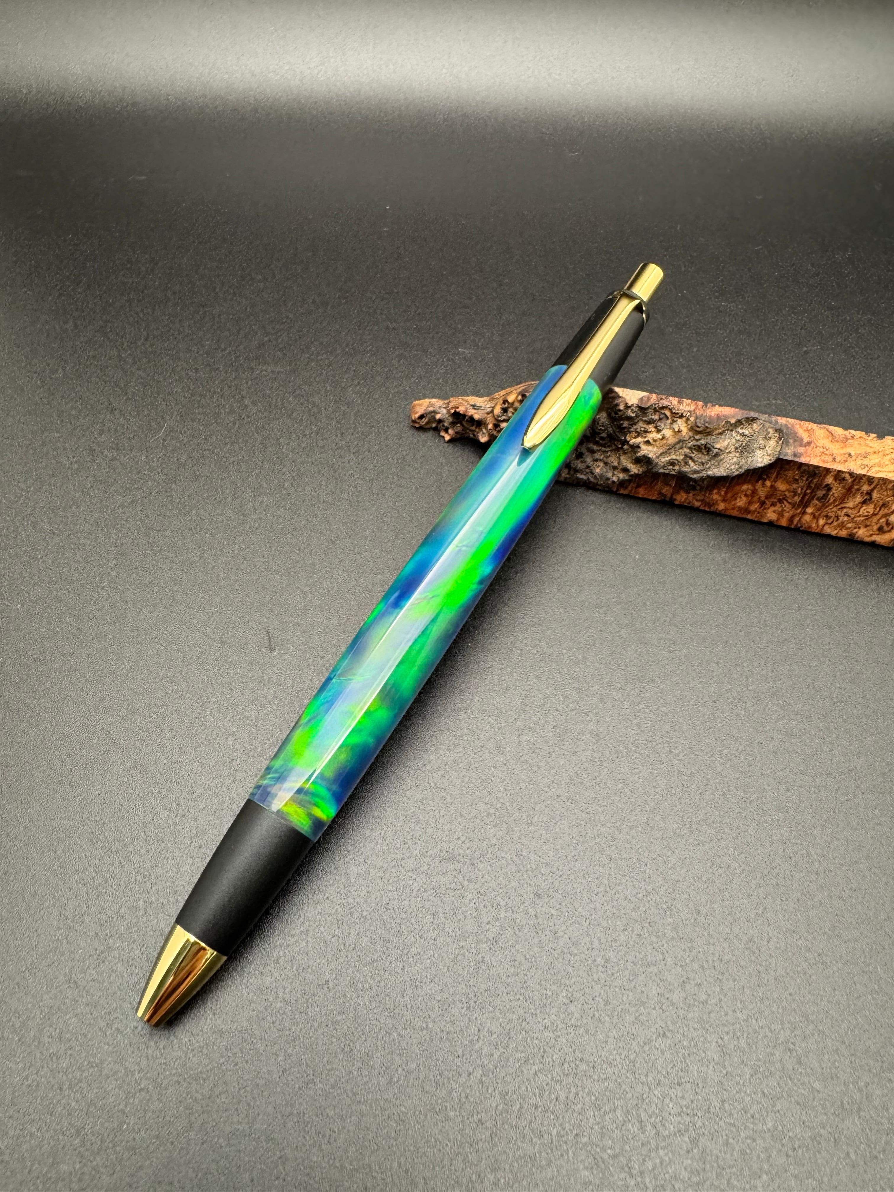 ら 【新品未使用】あけぼの工房 欅 極上杢 真鍮金具 シャーペン あけぼの工房】シャープペンシル（欅［けやき］極上杢／Flambergコラボ