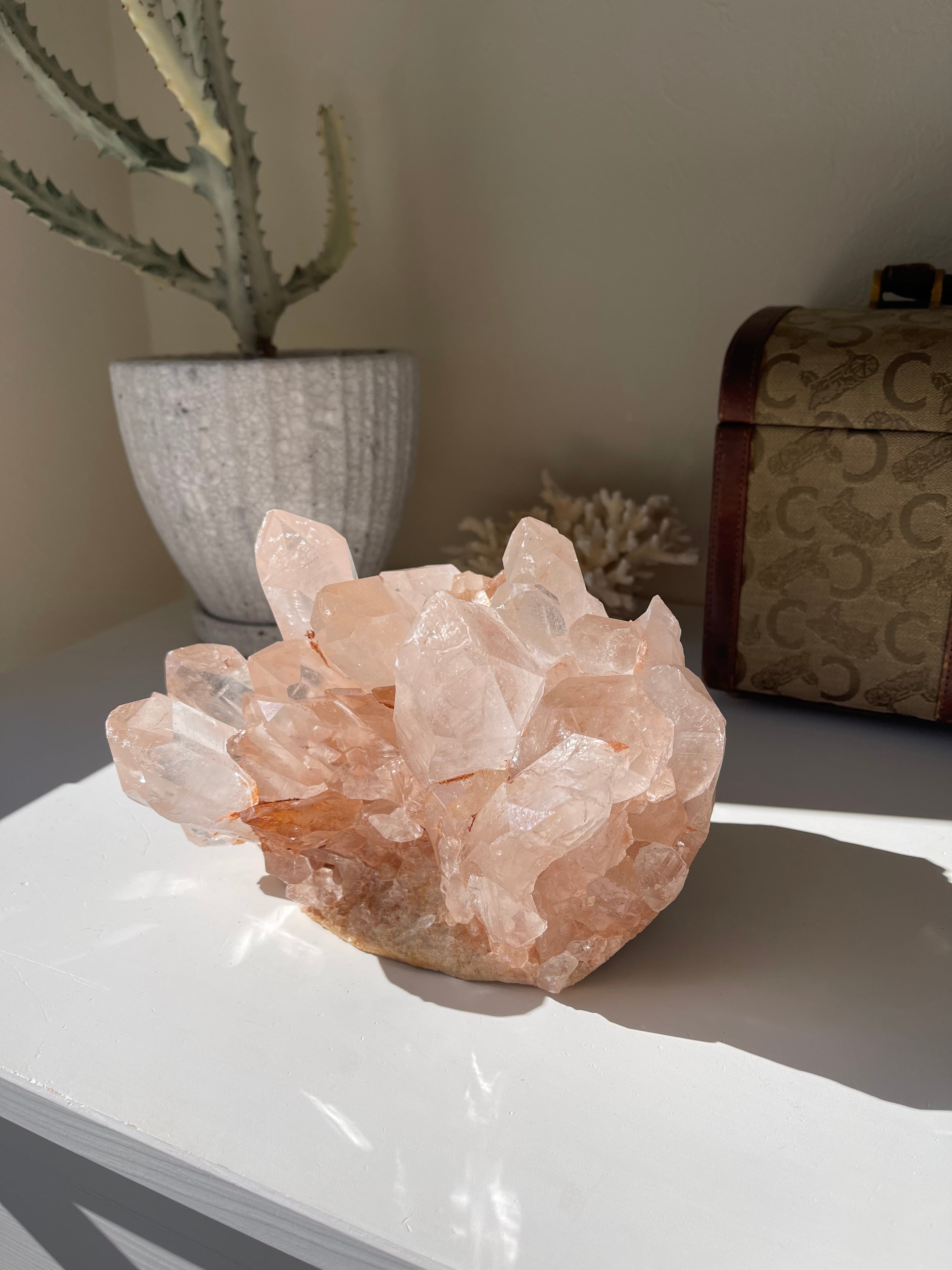 ヒマラヤ　ピンクサマディクォーツクラスター/Himalayan pink samadhi quartz cluster
