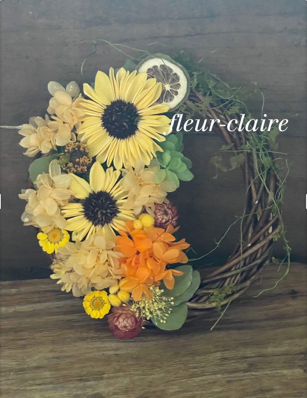 ビタミンカラーのハーフリース　ドライフラワーリース ビタミンカラーのリース 春リース カラフル ドライフラワー