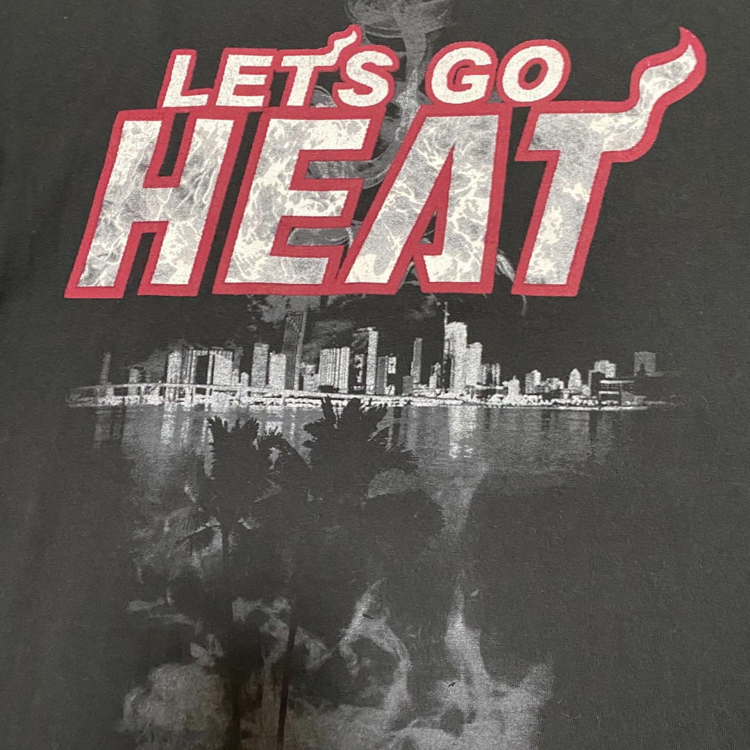 マイアミヒート　Miami Heat NBA Tシャツ アメリカ本国限定