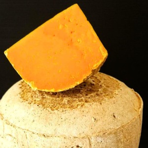 フランス産 グラスフェッド ミモレット 22ヶ月熟成 1kg 業務用｜切りたてハードチーズ French Grassfed Mimolette Cheese 22-Month Aged 1kg | Whole & Bulk