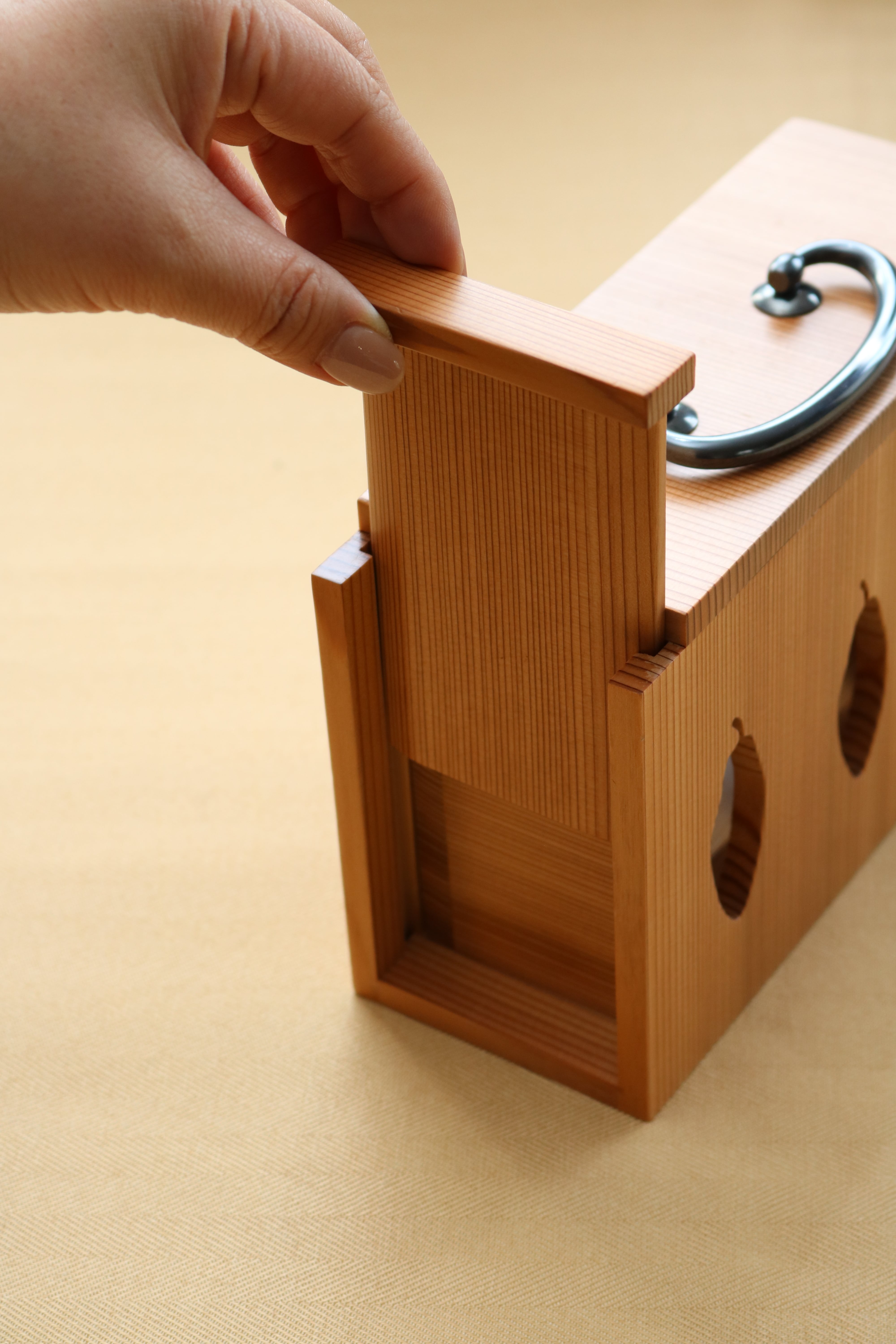 遊山箱 小 ②(ゆさんばこ) 復刻版 徳島 受注生産】遊山箱(ゆさんばこ)カカオ 小 | 江淵鏡台店
