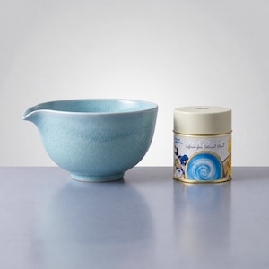 Sky Blue Spouted Matcha Bowl & BLUE MATCHA 20g Set | Japanese Mino Ware