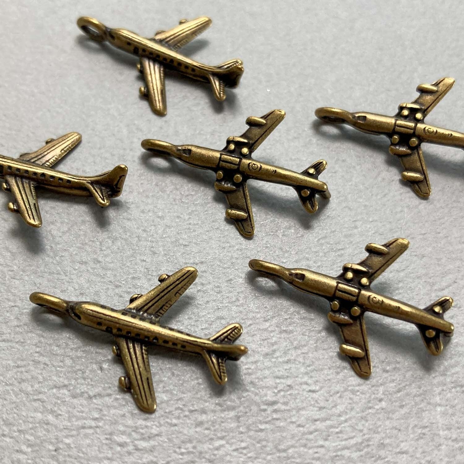 真鍮でできた飛行機　昭和　アンティーク 真鍮でできた飛行機 昭和 アンティーク